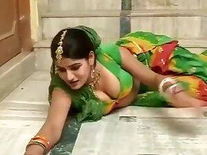 Gujju Sexy Aunty Boobs Press Dance