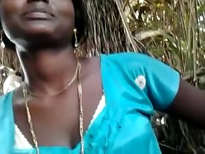 Outdoor Sex Pakistani non-professional pair from the village