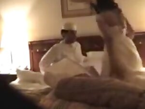 Desi couple wedding night lovely paki bhabhi honeymoon