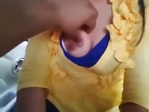 Fuck Indian girlfriend in car mms