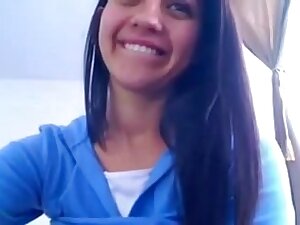 Indian college girl flashes her pussy