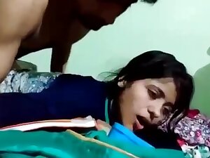 Super Cute Young Indian Lovers Ki Sex Video