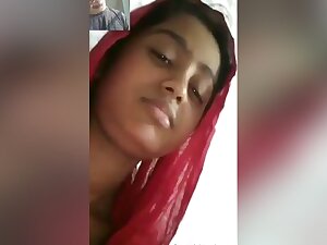 Today Exclusive- Desi Girl Showing Her Pussy