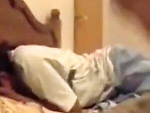 Indian Lad fix LIVECAM near sofa and filmed fucking with GF