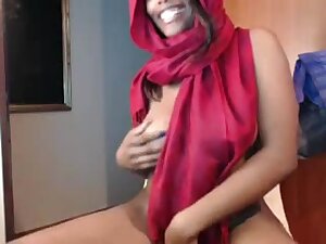 Ebony Arab hottie masturbates on a webcam