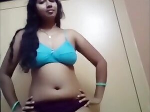 Hot indain girls remove her clothes
