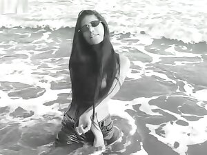 Poonam PAndey : Troublemaker on the beach
