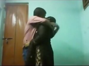 Sexy Indian Woman Gets Molested On WebCam on hotcamgirls . in