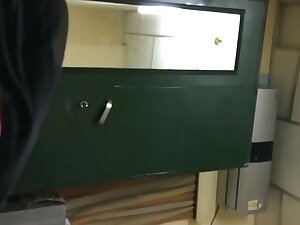 aunty changing her nighty to dress