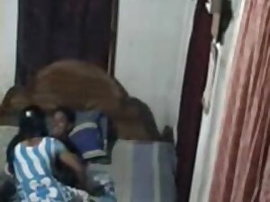 India con su novio