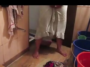 sexy indian bhabhiwashing closthes