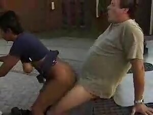 Outdoor banging with foreigners