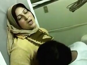 Afghani Housewife Sex