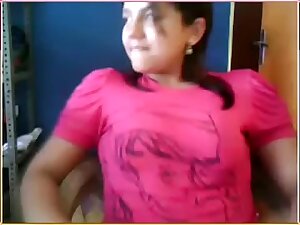 NRI sweetheart Brinda takes it off