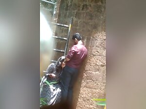 Today Exclusive -desi Lovers Out Door Romance And Blowjob Part 3