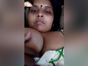 Today Exclusive- Horny Desi Bhabhi Showing Her Big Boobs To Lover On Video Call