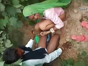 Exclusive- Desi Randi Caught By Village People While Sex With Customer