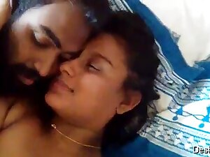 Today Exclusive- Desi Mallu Lover Romance