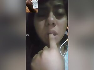 Today Exclusive- Cute Desi Girl Showing Her Boobs On Video Call