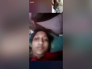 Today Exclusive-desi Bhabhi Showing Her Pussy On Video Call
