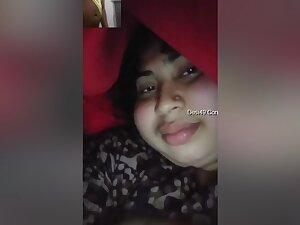 Today Exclusive -sexy Bhabhi Showing Her Pussy On Video Call