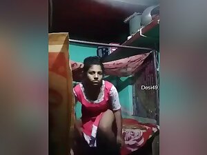 Today Exclusive -desi Village Girl Shows Her Boobs And Pussy