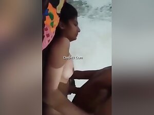 Today Exclusive- Cute Look Desi Girl Sex With Lover