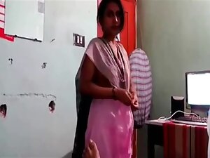 Mature Gujrati Village Aunty After Sex Leaked Mms