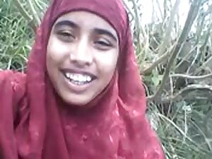 Sri Lankan In Desi Bangla Muslim Hijab Beauty In Forest