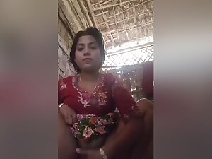Today Exclusive- Village Bhabhi Fingering