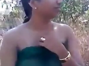 Dehati Desi Slut Outdoor Nude Show