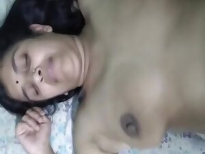 Indian Aunty In Fucked With Her Boss In Hotel Room, She Enjoyed