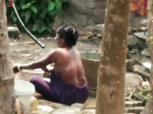 Indian Is Taking A Bath And Show Boobs And Big Ass