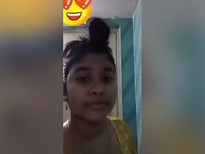Today Exclusive- Cute Bangla Girl Showing Her Boobs