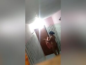Today Exclusive- Desi Tamil Bhabhi Bathing Record In Hidden Cam