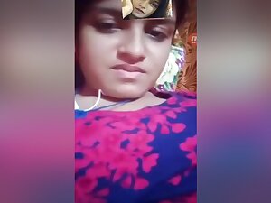 Today Exclusive- Cute Desi Girl Fingerring