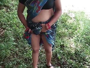 Chachi Ko Jungle Me Mutte Huye Pakda Or Ghar Akar Khub Choda