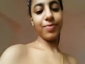 Tamil Ponnu Nude Selfie