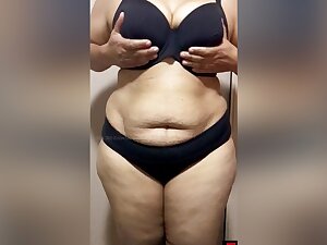 Brotherâ€™s Wife Changing Dress With Tamil Actress