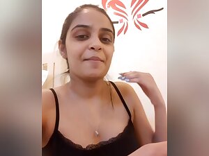 Today Exclusive- Most Demanded Hot Indian Girl Strip Her Cloths And Nude Dance And Showing Boobs Part 2