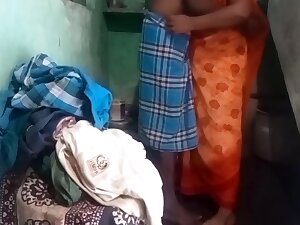 Tamil Priya Aunty Bathroom Sex