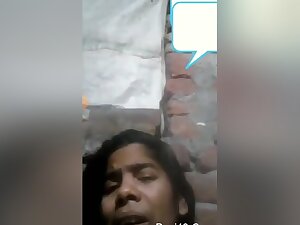 Today Exclusive- Village Girl Showing Her Boobs And Pussy On Video Call