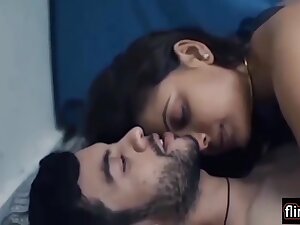 Chalu Bhabi Ne Apne Dewar Ko Sex Karna Sikhaaya
