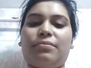 Desi Chodai Big Boobs Show