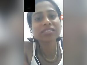 Tamil Girl Shows Her Big Boobs And Pussy On Video Call