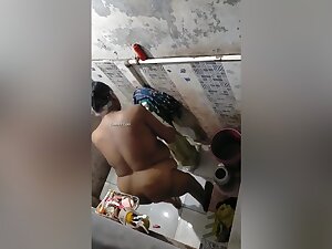 Today Exclusive- Desi Milf Nude Video Record In Hidden Cam