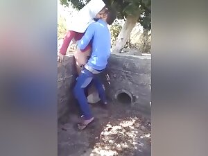 Outdoor Sex With My Sexy Gf