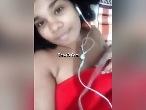 Today Exclusive- Cute Lankan Girl Showing Her Boobs Part 1
