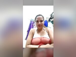 Today Exclusive- Bhabhi Play With Boobs