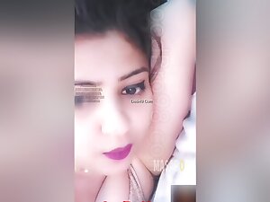 Today Exclusive -yuvika Singh Shows Her Boobs And Pussy